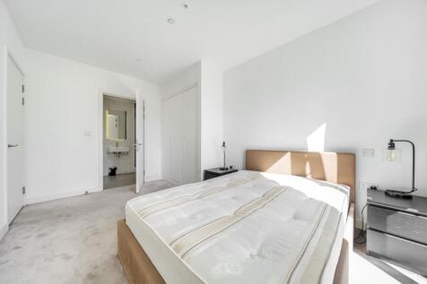 Bedroom Two (2)