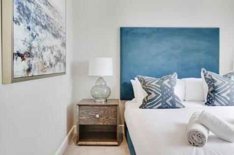 Bedroom One (3)