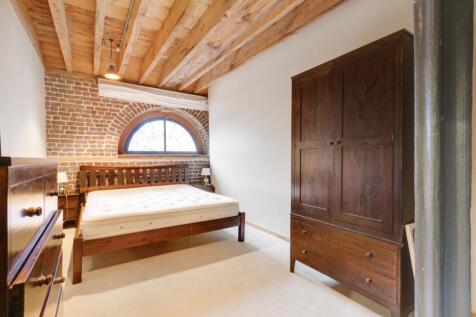Bedroom Two (2)