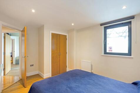 Bedroom One (3)