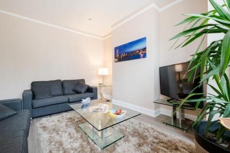 Living Room (2)