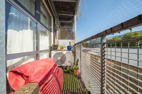 Balcony (2)