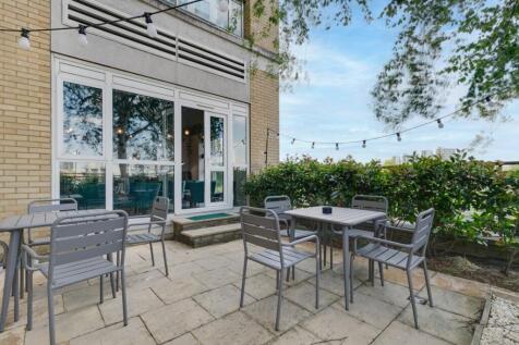 Communal Terrace (3)