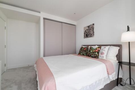 Bedroom One (2)