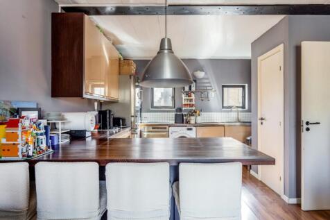Breakfast Bar