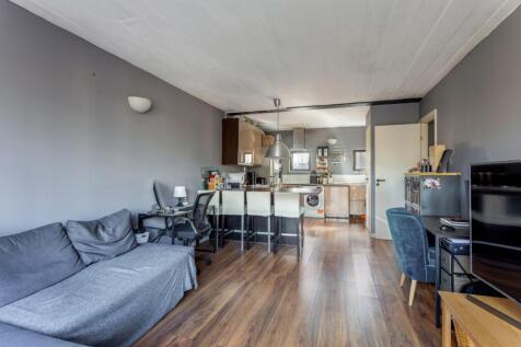 Living Room to Ki...