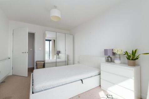 Bedroom Two (2)