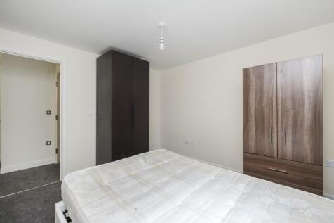 Bedroom (2)