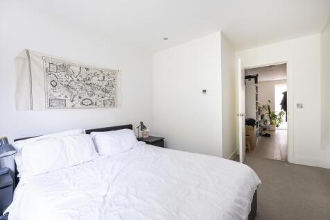 Bedroom (2)