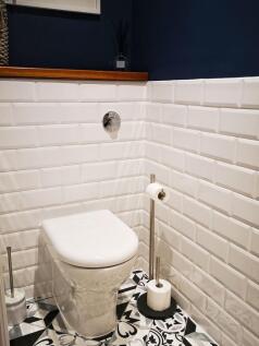 Cloakroom/w.c