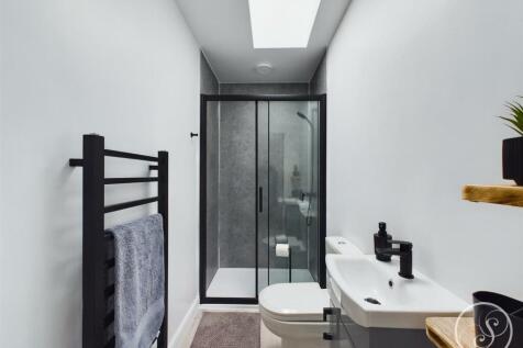 Ensuite Shower Room