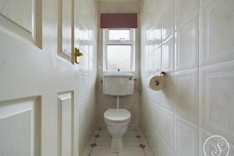 SEPERATE WC