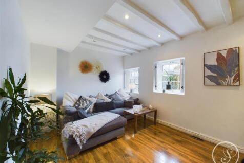 SNUG/BEDROOM FOUR