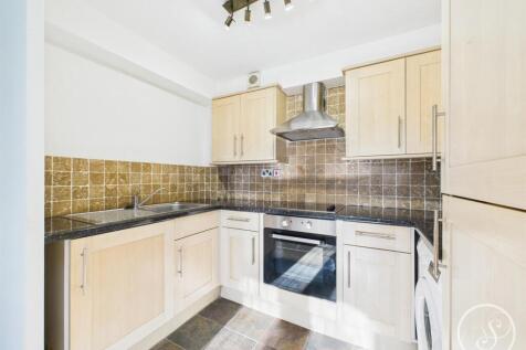 KITCHEN/LIVING AREA