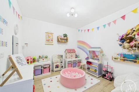PLAY ROOM