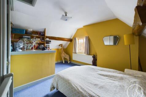 ATTIC ROOM/BEDROOM FOUR