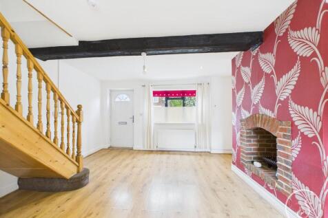 KITCHEN/LIVING SPACE