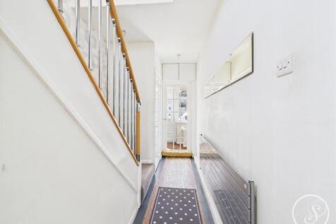 ENTRANCE HALL WAY
