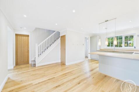 KITCHEN/DINER/FAMILY ROOM