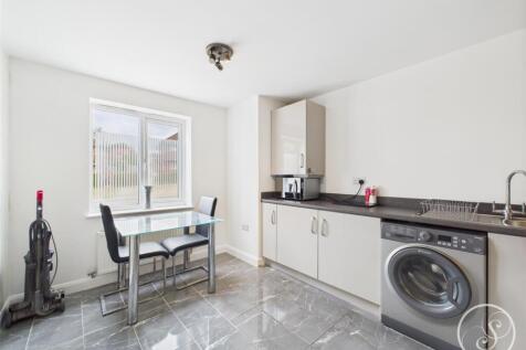 KITCHEN/ DINER