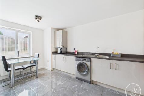 KITCHEN/ DINER