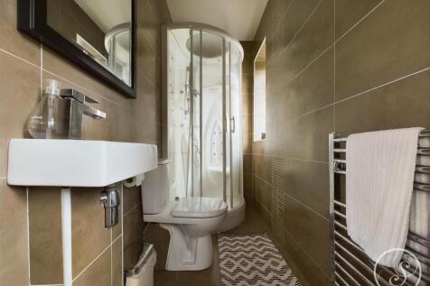 DOWNSTAIRS SHOWER ROOM