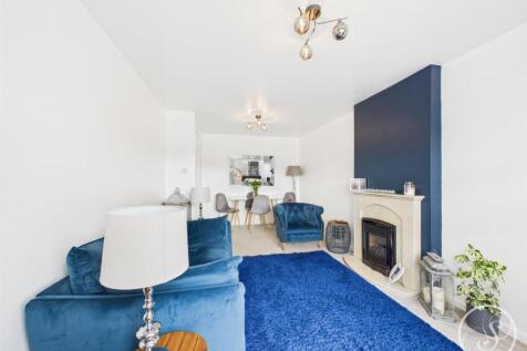 LIVING ROOM/DINER