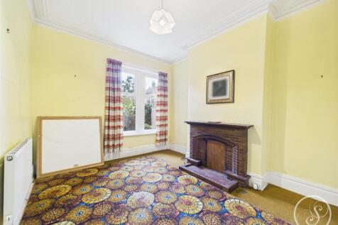 SECOND SITTING ROOM
