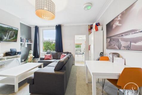 SHARED LIVING AREA