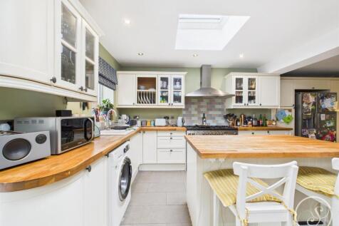 KITCHEN/DINER/SECOND SITTING ROOM