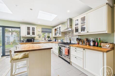 KITCHEN/DINER/SECOND SITTING ROOM