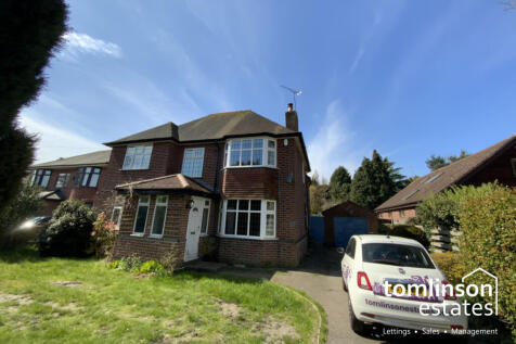 4 bedroom detached house