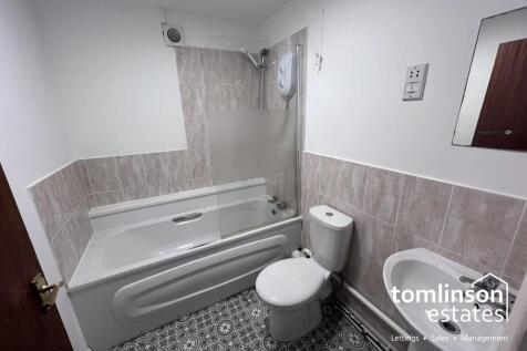 2 Bedroom Second Floor Flat