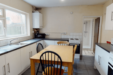 4 Bed HMO Property