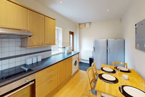 4 Bedroom detached house - HMO