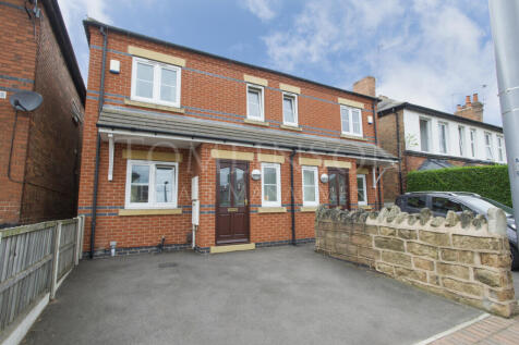 4 Bedroom semi-detached house - HMO