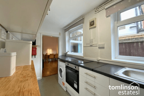 4 Bedroom terraced house (HMO)