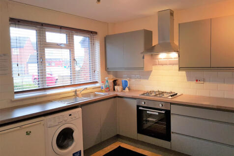 3 Bedroom end terrace house - HMO