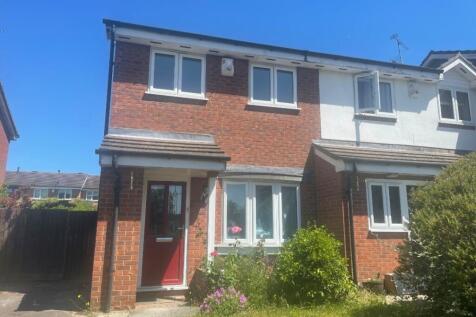 2 Bedroom End Terrace House