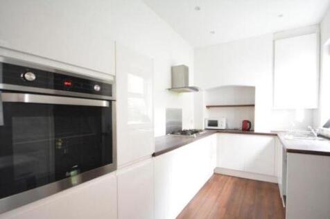 4 Bedroom terraced house - HMO