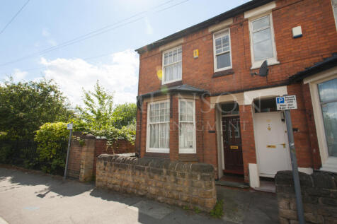 6 Bedroom Semi-Detached House - HMO