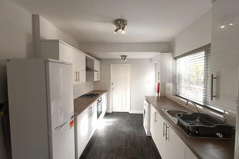 4 Bedroom terraced house - HMO