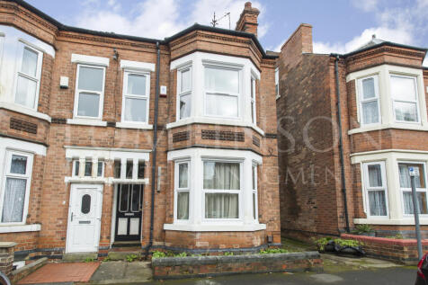 5 Bedroom semi-detached house - HMO