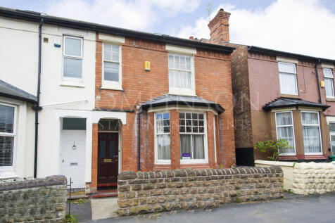 7 Bedroom Semi-Detached House - HMO