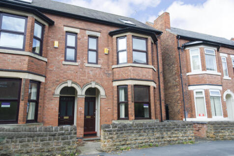 7 Bedroom Semi-Detached House - HMO