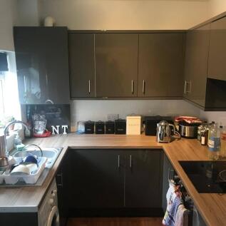 3 Bedroom semi-detached house - HMO