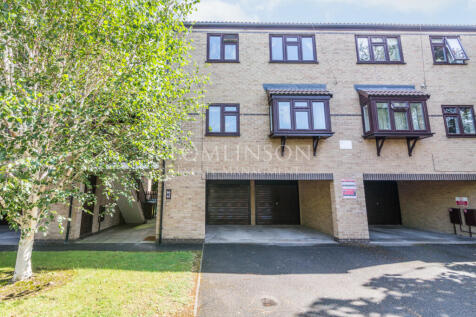 2 Bedroom first floor flat