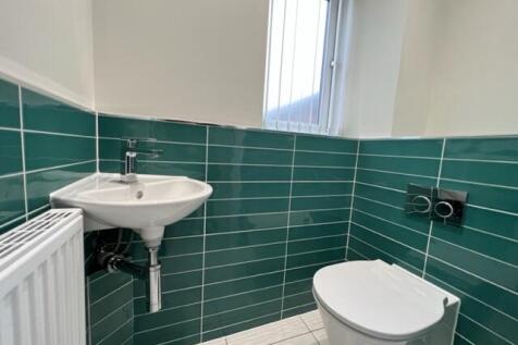 Cloakroom/wc