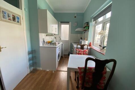 Kitchen - Flat 6