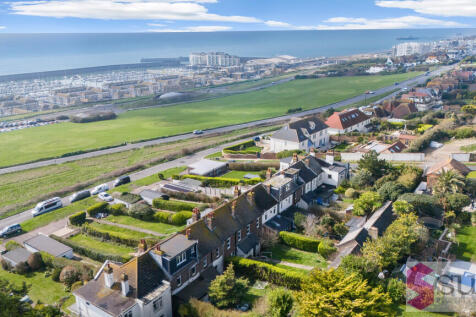 Roedean Terrace, ...